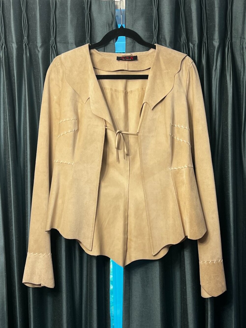 VINTAGE RARE XXX KISSES BY GAI MATTILIO SUEDE JACKET TIE FRONT CREAM SZ 8 ITALY